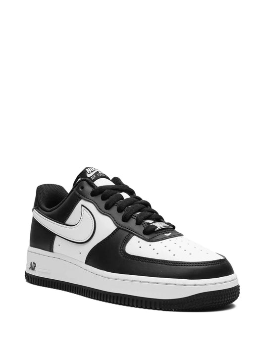 Nike airforce panda